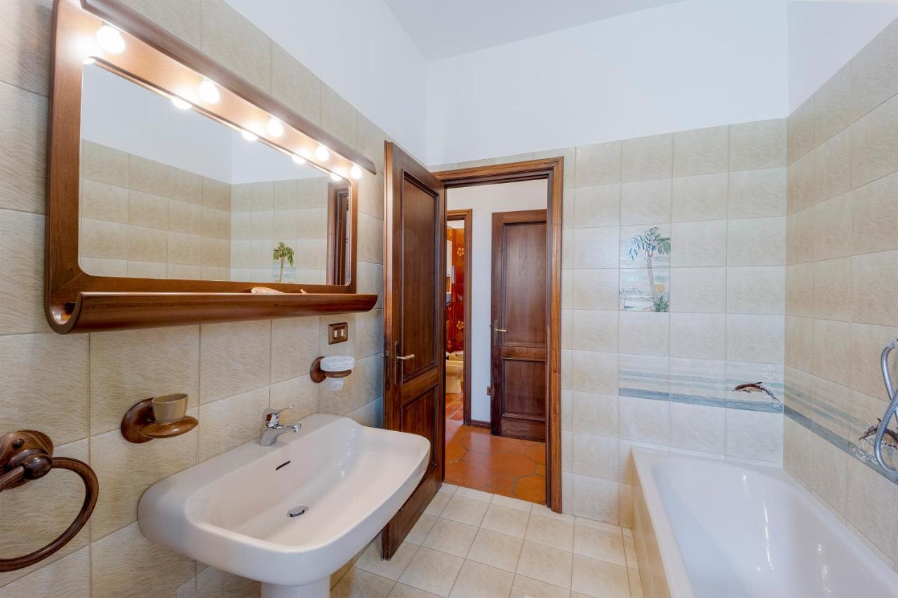 Ascheri Country House - Grimaldi, Vintimille Extérieur photo